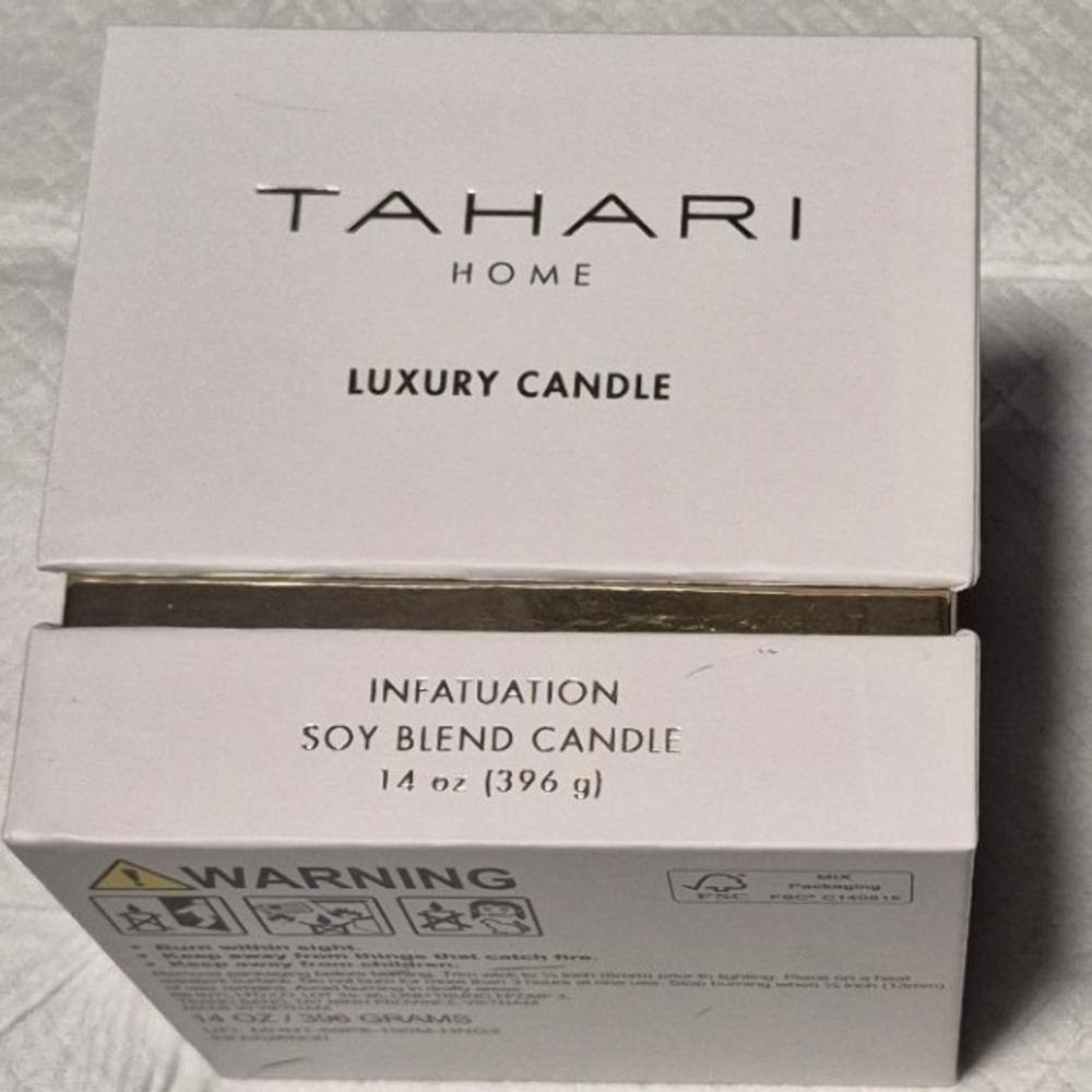 Tahari Home Infatuation Luxury Soy Blend Candle 14 oz Gold Trim New